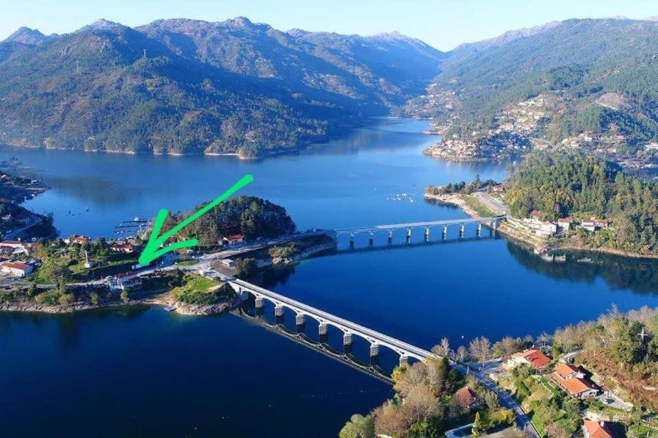 Sobreiro Apartamentos Rio Caldo Dış mekan fotoğraf