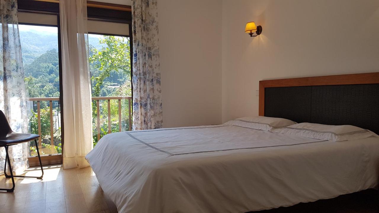 Sobreiro Apartamentos Rio Caldo Dış mekan fotoğraf